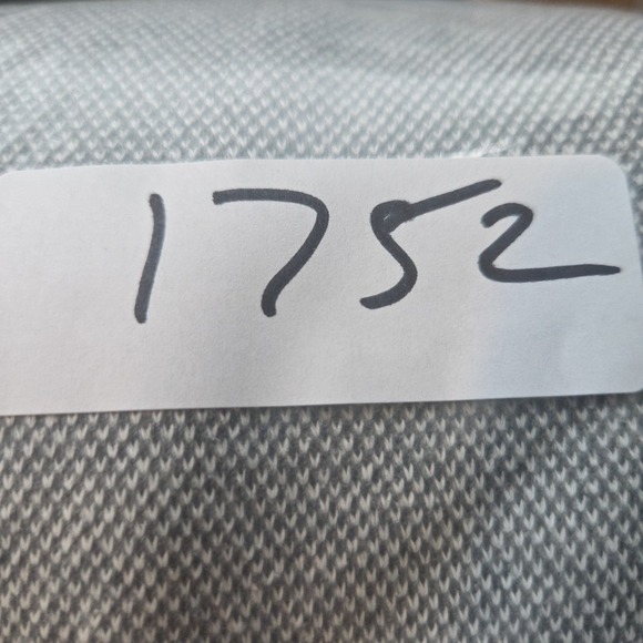 Vintage Nebraska Huskers Sweatshirt Logo Athletic Gray Size Large Embroidered - Picture 10 of 10